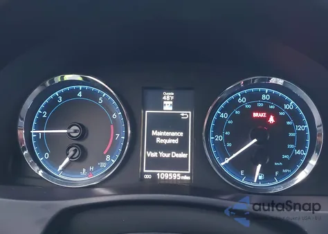 2017 Toyota Corolla Xse z USA, uszkodzony, nr VIN 5YFBURHE0HP589750